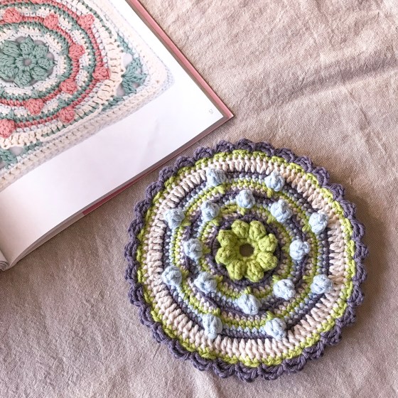 Flower Patch cushion pattern